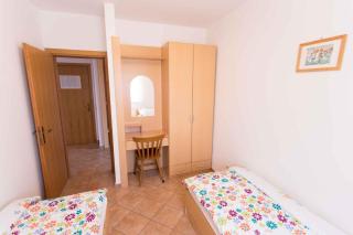 Apartment in Okrug Gornji with Two-Bedrooms 2 - Trogir - 7