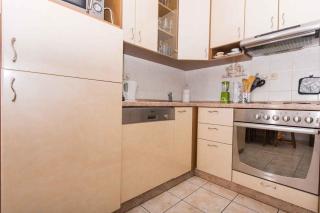Three-Bedroom Apartment in Okrug Gornji I - Trogir - 3