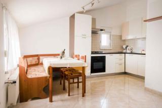 Apartment Pula 2 - Veli Vrh - 6