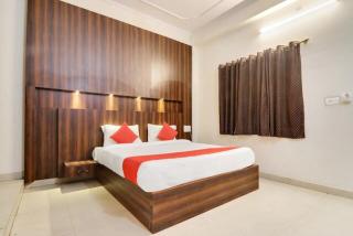 Hotel Pacific Inn - 3