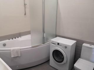 Welcome Apartments Center - 6