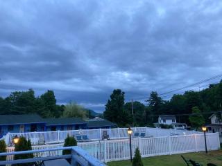 Hillside Motel - Lake George - 4