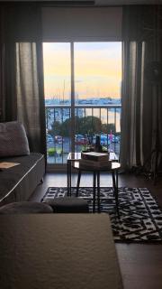Appartement vue port et accès direct mer, centre ville de la Grande Motte prés de Montpellier - La Grande-Motte - 2