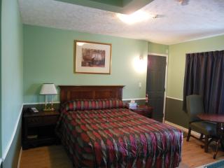 Motor Court Motel - London - 7