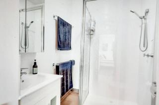 Modern 3 bedroom apartment, beach, surf & shops - Cape Woolamai - 1