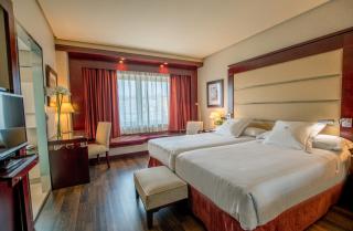 Hotel Andalucía Center - 0