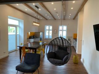 Altes Bahnhofsvorsteherhaus - 1