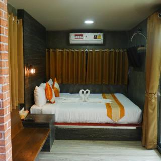 Amazon Resort - 1