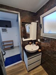 Martini Vacation Home - 5