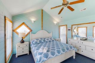 Recess #17-HH - Hatteras - 3