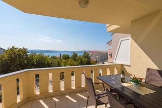 Apartments in Crikvenica 14043 - Dramalj - 0