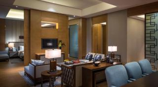 HUALUXE Yangjiang City Center - Yangjiang - 3