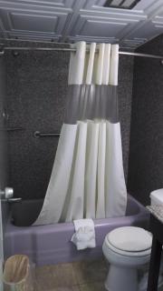 Red Carpet Inn & Suites Ebensburg - Ebensburg - 8