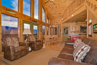 Cabin Of Many Colors, Hot Tub,1089 of FREE Attraction tickets for each paid day, Dollywood and More - Sevierville - 9