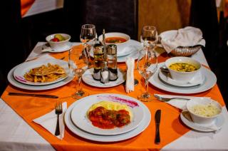 Hotel Davos - Deva - 9