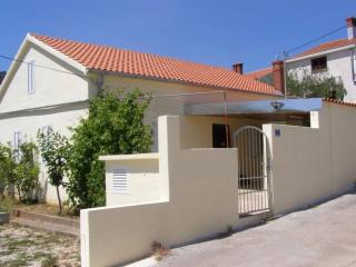 Holiday house in Preko with sea view, terrace, air conditioning, WiFi (4571-1) - Preko - 4