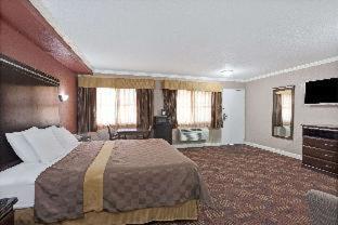 Travelodge by Wyndham Whittier - Whittier - 9
