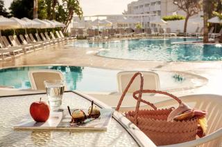 Lantiana Gardens ApartHotel - 2