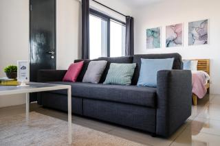 De Pastel Studio - SeaView at 218 Tropicana NEAR Komtar Food Heaven with Netflix & TV Box - George Town - 4