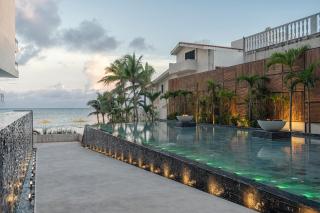 The Fives Oceanfront - 1