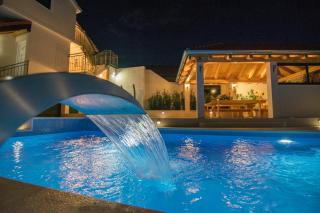 Villa Milena with heated pool and jacuzzi - Kostanje - 6