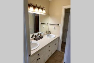 The Crimson - Game Day Rental - 9