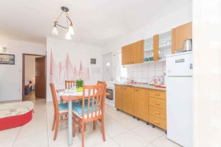 Apartments in Njivice - Insel Krk 13317 - 3