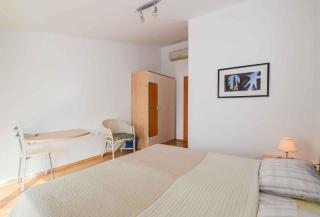 3-Bedroom Apartment Karolina 11137 - 7