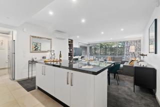 Central Location - Contemporary 2 Bedroom Aptm - Queenstown - 4