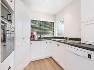 Lakefront Living at Remarkables Retreat - Unit 4 - Queenstown - 2