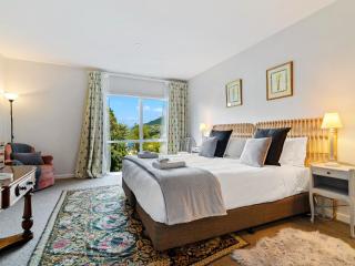 Central Location - 2 Bedroom Apartment in Habeke - Queenstown - 3