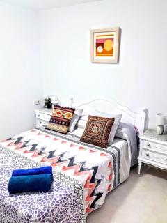 Stunning 2 Bedroom Apartment Fully Refurbished With Air-conditioning - Alicante - 7