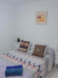 Stunning 2 Bedroom Apartment Fully Refurbished With Air-conditioning - Alicante - 4