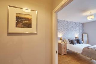 Host & Stay - Seal Watch - 1