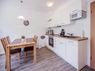Dünenpark Binz - Komfortplus Ferienwohnung mit 1 Schlafzimmer und Balkon im Dachgeschoss 295 - Binz - 4