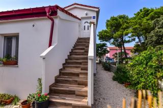 Studio Apartment in Vir with Terrace, Air Conditioning, Wi-Fi, Washing Machine (4781-1) - 2