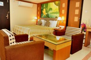 Hotel Sky Pearl - Kannur - 8