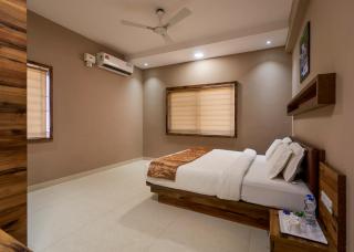 Sanctum Luxury Serviced Apartments - Chikmagalūr - 1