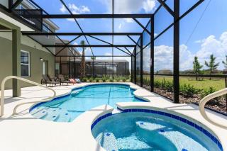 5144 Oakbourne Avenue home - Davenport - 9