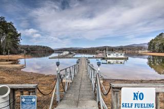 Cozy Hayesville Couples Getaway with Marina Access! - 9