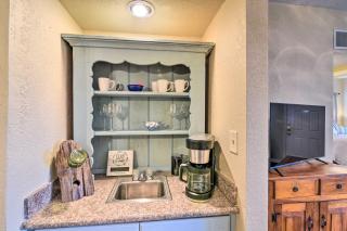 Galveston East End Condo with Pool Less Than 1 Mi to Beach! - Galveston - 2