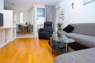 Apartman M&L - Makarska - 0