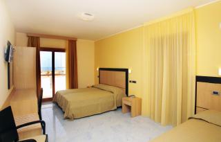 Marc Hotel - Vieste - 9