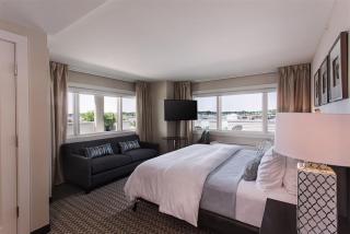 Fathoms Hotel & Marina - Port Washington - 1