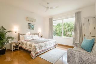 La Mer by The Blue Kite - 1, 2, 3 BHK and studio Apartment, Pool, Kitchen, Pool Table, Wifi & Security, 10 mins to Candolim Beach & 5 mins to Casino - 1