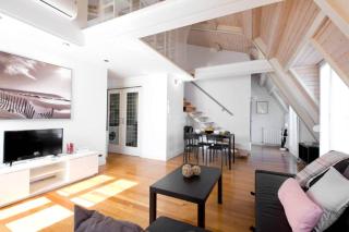 Atico duplex centrico con parking incluido - 1