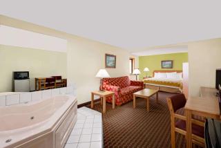 Days Inn by Wyndham Fort Dodge - Fort Dodge - 2