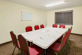 Days Inn by Wyndham Fort Dodge - Fort Dodge - 4