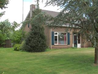 Cosy holiday home with pet-friendly garden - Elsendorp - 9