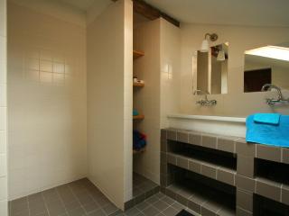 Spacious Farmhouse near Forest in Stramproy - De Horst - 4